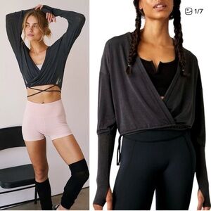 Free People warmup wrap in navy